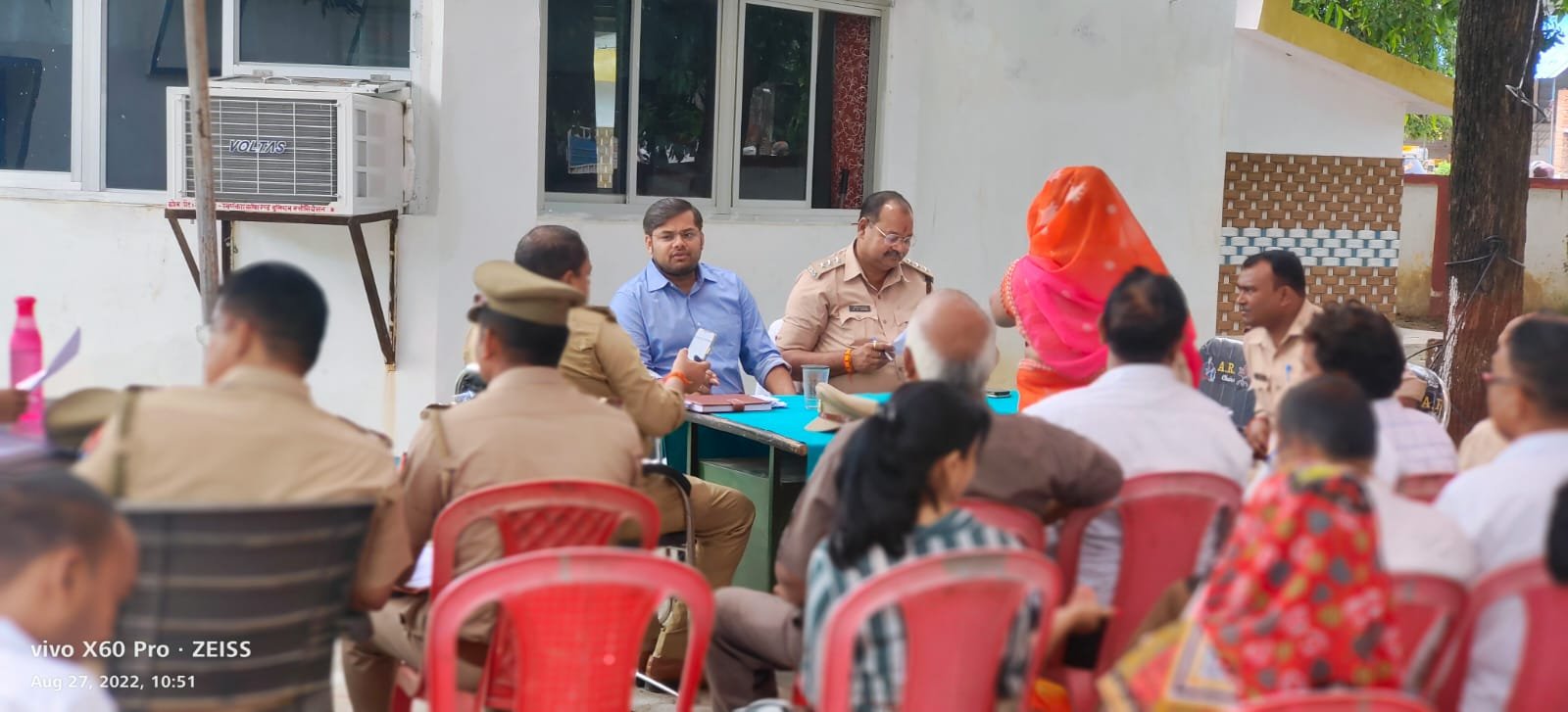 Raibareli-थाना समाधान दिवस में एसडीएम व सीओ ने सुनीं फरियादियों की फरियाद*