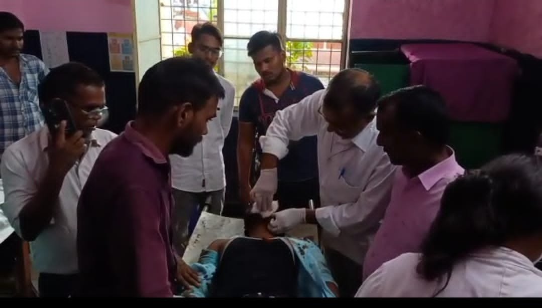 Raibareli-अज्ञात वाहन ने बाइक सवार को मारी टक्कर