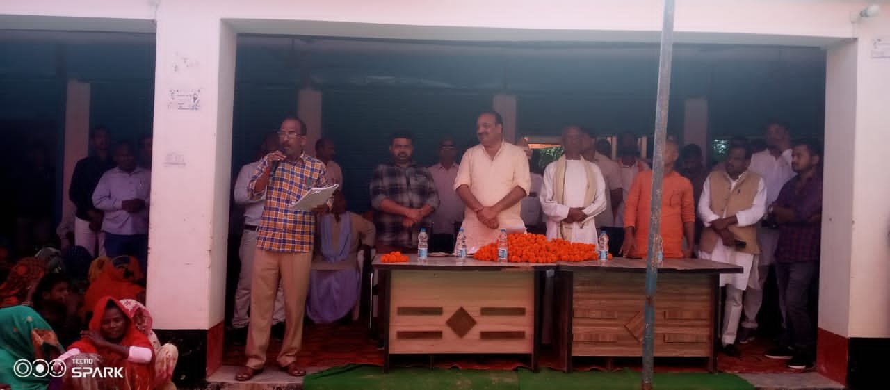 Raibareli-भाजपा मंत्री ने जनपद के विभिन्न क्षेत्रों का किया दौरा कांग्रेस को बताया विकास में रोड़ा