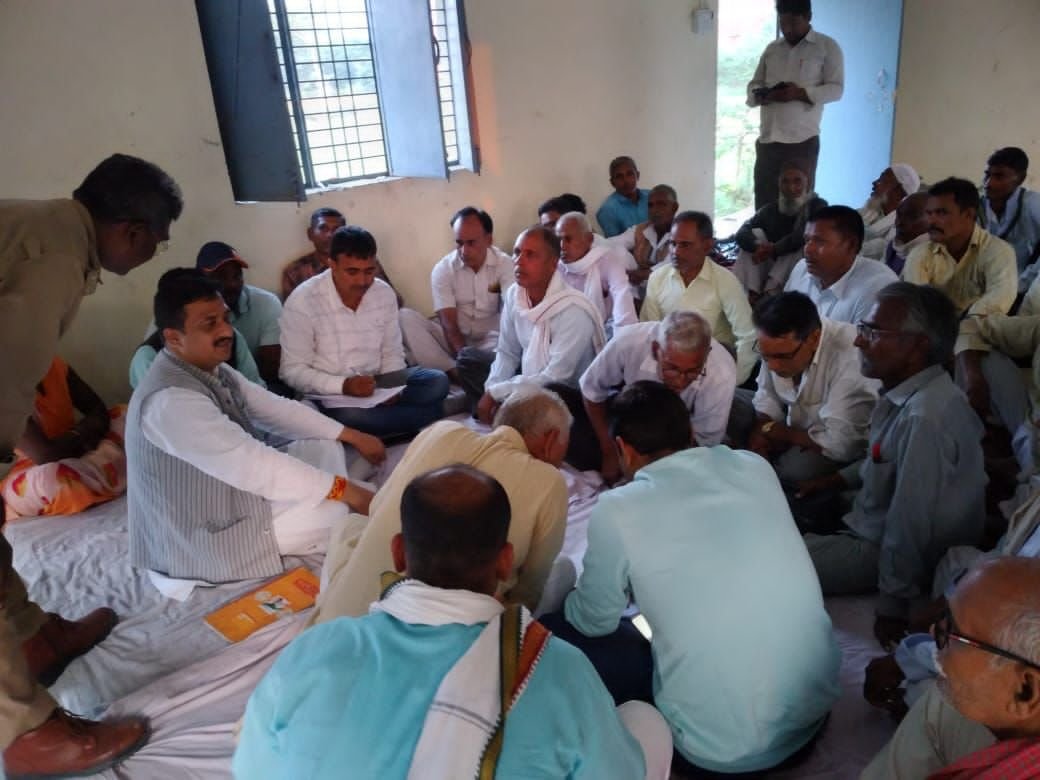 रायबरेली-भारत जोड़ो यात्रा के लिए अतुल सिंह नें कार्यकर्ताओं के साथ की बैठक,,,,