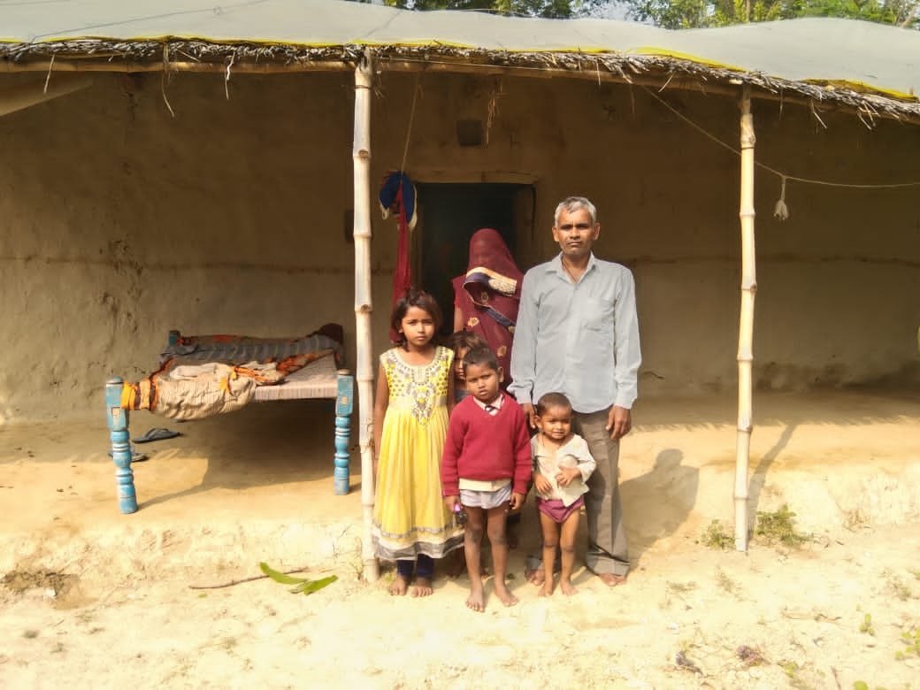 Raibareli-जिलाधिकारी का आदेश साबित हुआ बौना चार वर्ष बीत गए रामकली को नही मिला आवास*