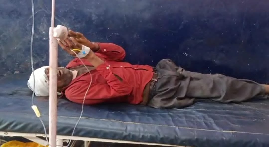 Raibareli-चेकिंग के डर से बाइक लेकर भागा शराबी डिवाइडर से टकराकर हुआ गंभीर घायल ट्रामा सेंटर रेफर