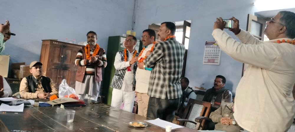 Raibareli-राजेंद्र मिश्रा को सर्व सम्मति से मनोनीत किया गया माशि संघ का लखनऊ मंड़ल अध्यक्ष*