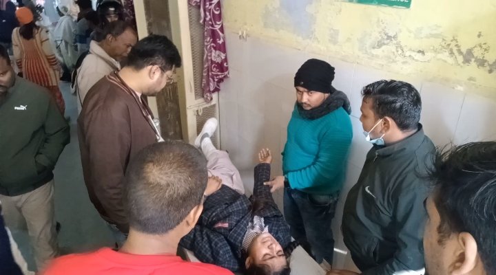 Raibareli-स्कूल से घर जा रही दो छात्राओ अज्ञात बाइक सवार ने मारी टक्कर*