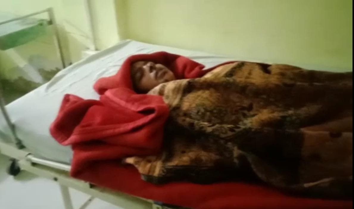 रायबरेली-आग की चपेट में मां बेटी  झुलसी,रेफर 