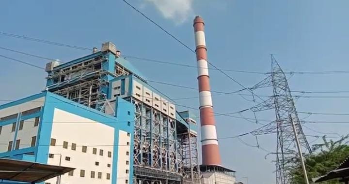 रायबरेली-NTPC परियोजना के दो नंबर बॉयलर में  रिसाव  होने के चलते हुइ बंद,,,,,,