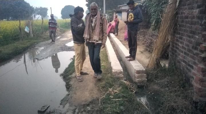 Raibareli-ग्राम प्रधान की उदासीनता व अनदेखी बनी ग्रामीणों की समस्या का प्रमुख कारण*