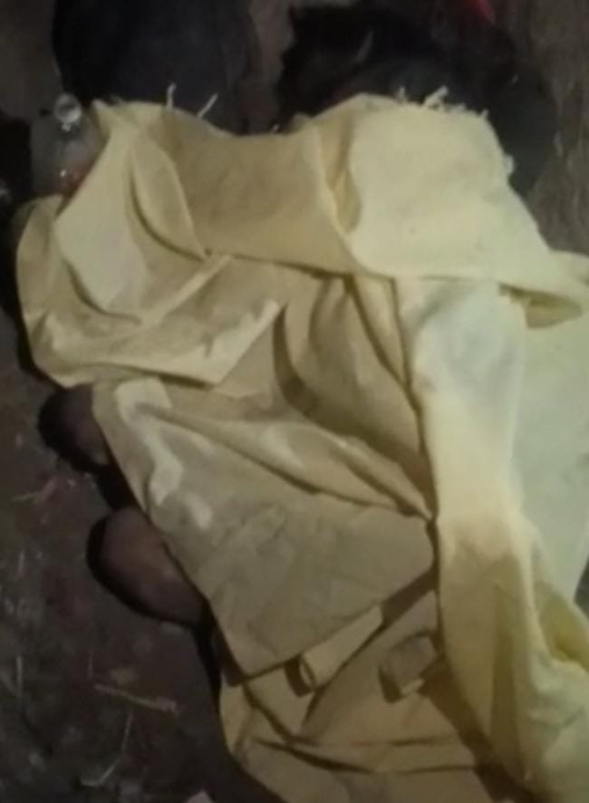 रायबरेली- ऊंचाहार रेलवे स्टेशन पर अज्ञात साधु का मिला शव,,,,,,