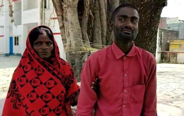 रायबरेली-आखिर ऐसा क्या हुआ जो होमगार्ड ने ई रिक्शा चालक की कर दी पिटाई,,,,,,,