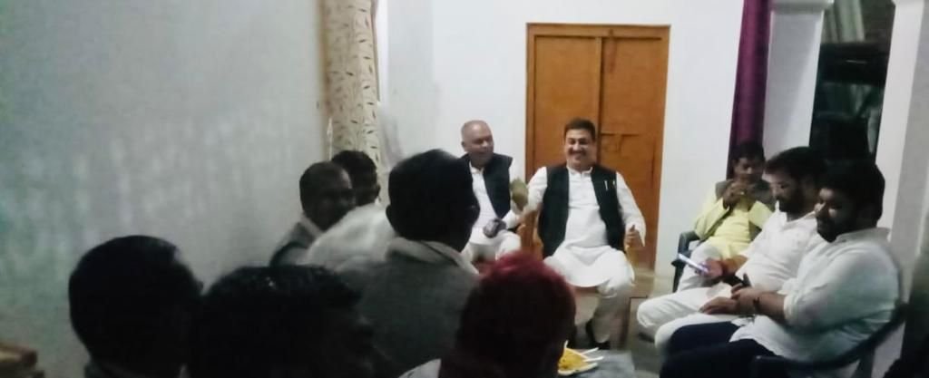 रायबरेली-मोदी सरकार सिलेंडर वा बिजली की दरो का बढाकर किसानो की कमर तोड दी है, अतुल सिंह 