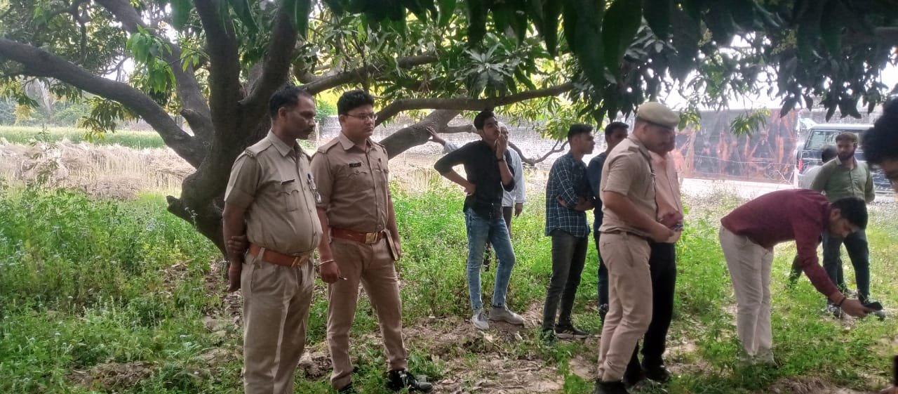 Raibareli-संदिग्ध परिस्थितियों में 26 वर्षीय युवक ने फांसी का फंदा लगाकर आत्महत्या कर ली।