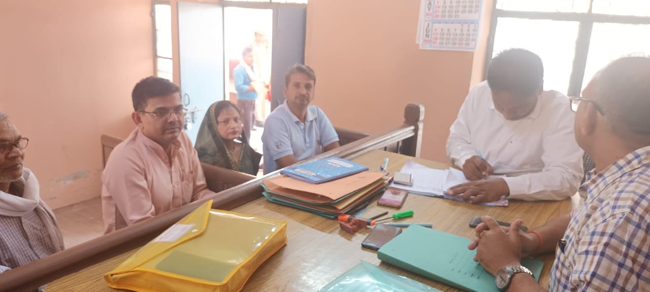 Raibareli-कंचन सूर्यवंशी ने निर्दलीय प्रत्याशी के रूप में दाखिल किया नामांकन पत्र*