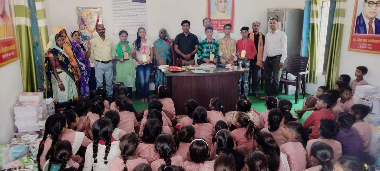 Raibareli-राष्ट्रीय आय एवं योग्यता छात्रवृत्ति परीक्षा में चयनित का किया सम्मान