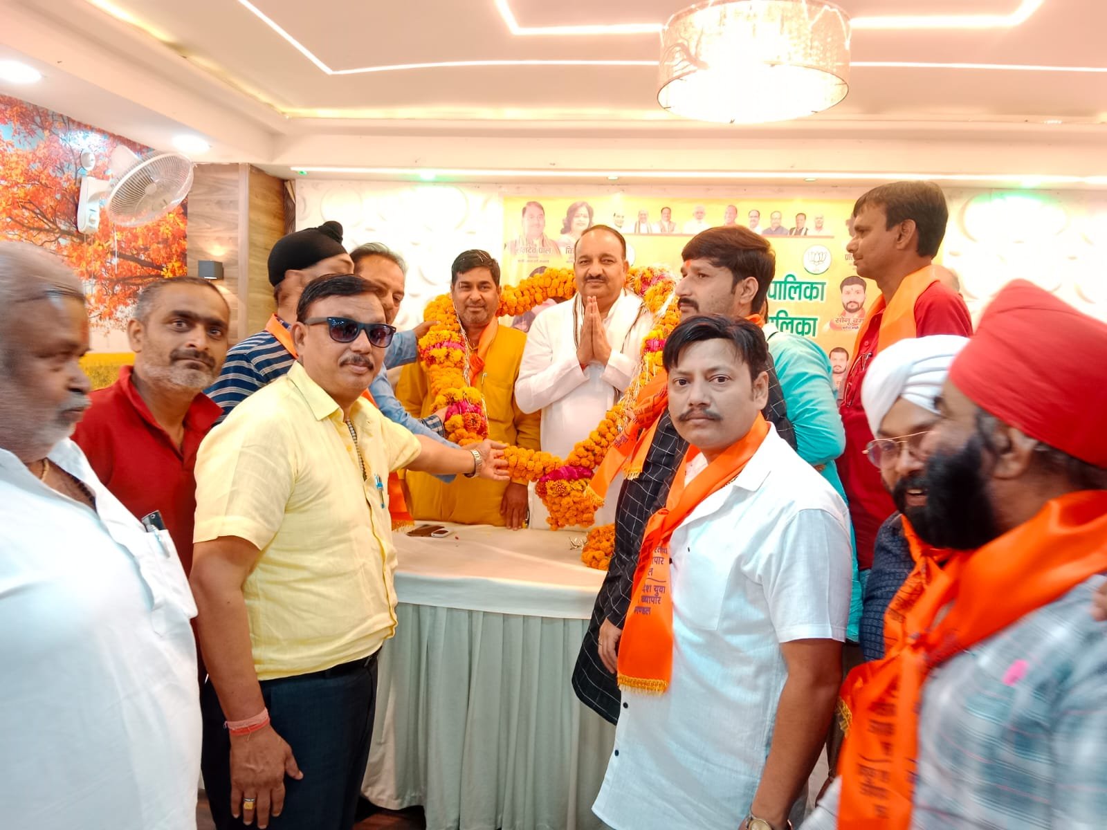 Raibareli-शालिनी कनौजिया के समर्थन में अखिल भारतीय उद्योग व्यापार मंडल का व्यापारी संगम हुआ संपन्न 