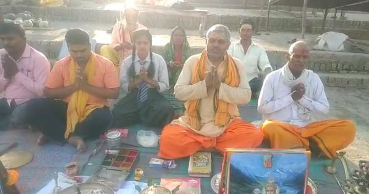 रायबरेली-गोकना घाट पर हर्षोल्लास से मना मां गंगा का जन्मोत्सव