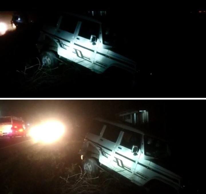 रायबरेली-अनियंत्रित टैंकर ने बोलेरो में व ट्रेलर में टक्कर, दो घायल 