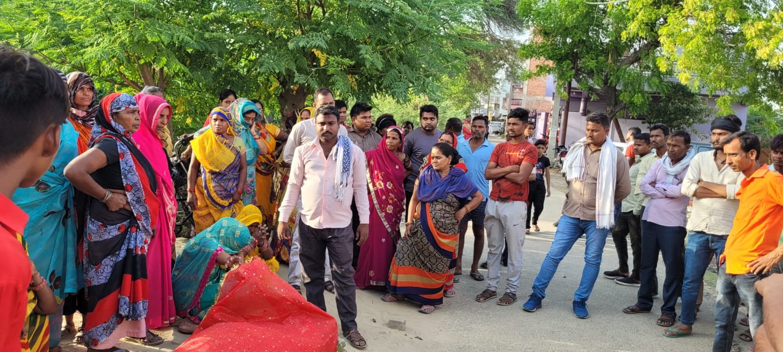 Raibareli-महिला की मौत पर मायके वालों ने काटा हंगामा*