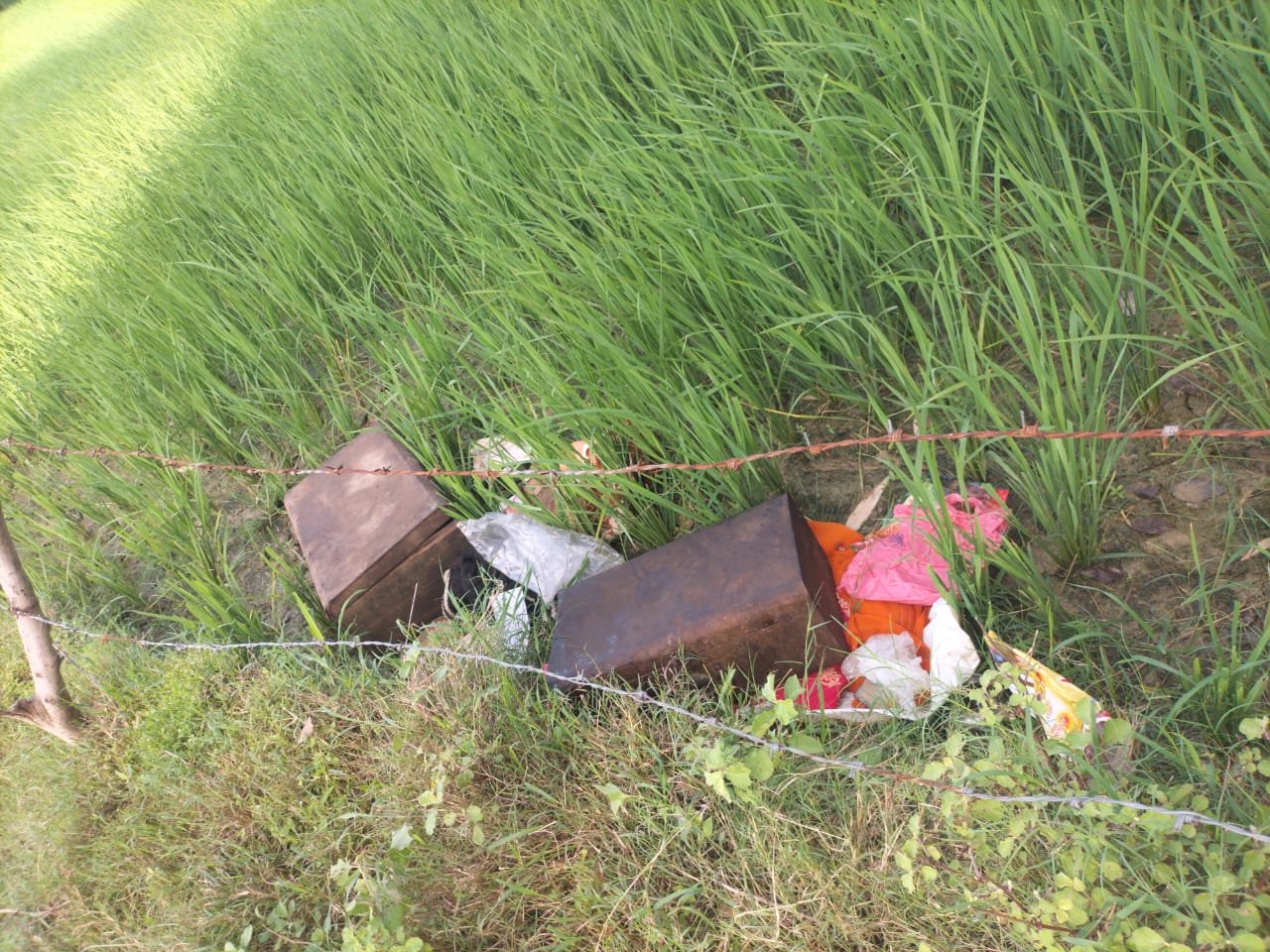 रायबरेली-वृद्धा के घर सेंध लगाकर नगदी समेत दो लाख के आभूषण चोरी,,,