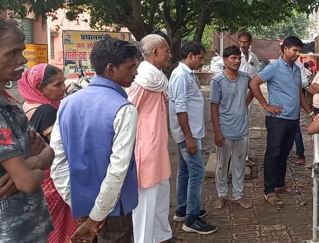 Raibareli-युवक करंट की चपेट में आने से मौत, परिजनों में मचा कोहरम