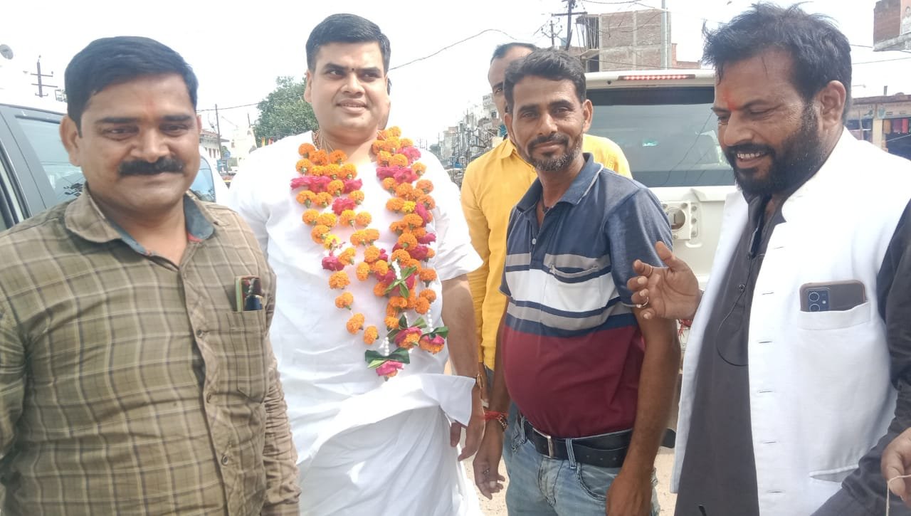 रायबरेली-प्रसिद्ध कथा वाचक आचार्य शांतनु जी महाराज किया स्वागत,,,,,