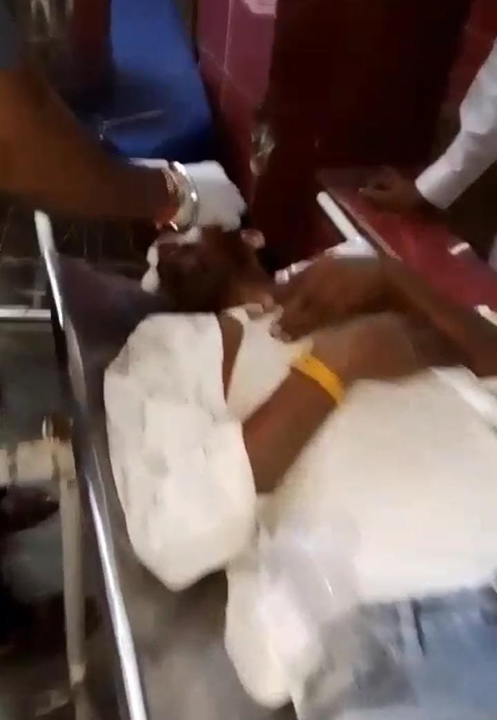 रायबरेली-दबंगों ने सेल्समैन के सिर पर बीयर की बोतल मारकर किया लहूलुहान,