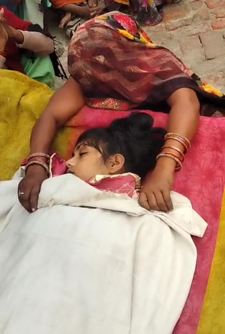 रायबरेली-मां की डांट से क्षुब्ध युवती ने फांसी लगाकर की आत्महत्या,,?