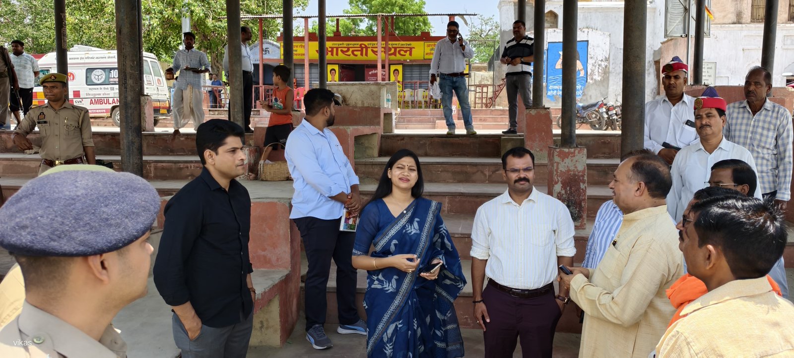 रायबरेली-डीएम ने डलमऊ गंगा घाट का किया निरीक्षण