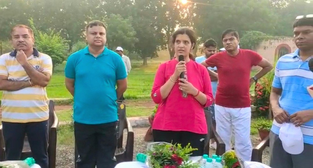 विश्व हृदय दिवस पर डीएम ने लोगो से की अपील