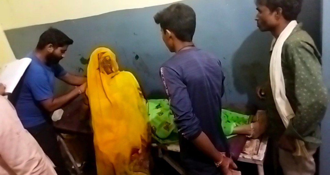 Raibareli-जमीनी विवाद को लेकर खूनी संघर्ष दो की हालत  गंभीर जिला अस्पताल रेफर* 