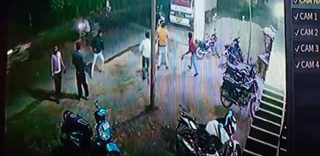 Raibareli-सोमू ढाबा जैसा कांड दोहराना चाह रहा हरिओम ढाबा व अपना ढाबा, वीडियो वायरल 