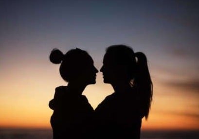 Raibareli-एक दूसरे को दिल दे बैठीं दो युवतियां