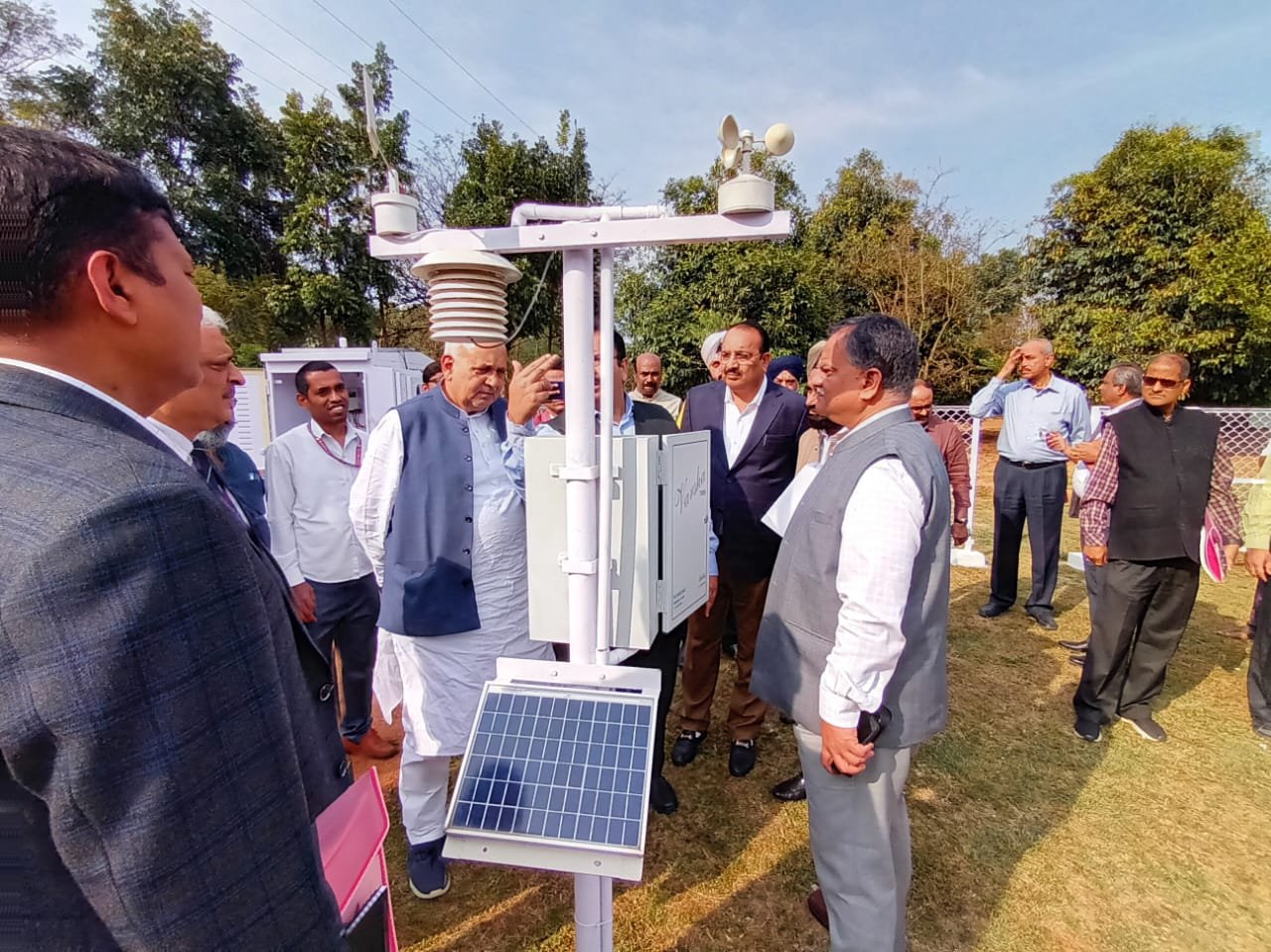 यूपी-उद्यान मंत्री श्री दिनेश प्रताप सिंह ने बेंगलुरु में प्राकृतिक आपदा निगरानी केंद्र की समीक्षा बैठक में किया प्रतिभाग