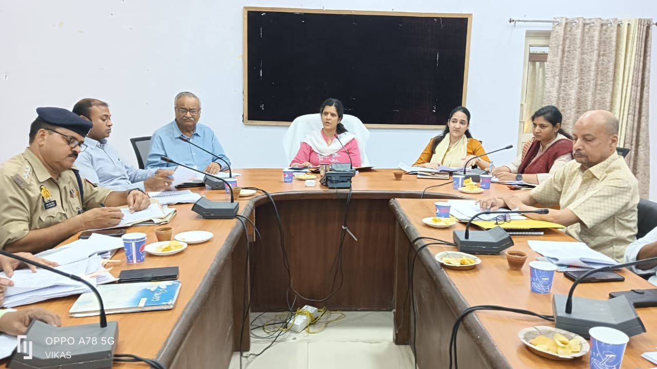 Raibareli-डीएम की अध्यक्षता में उद्योग बन्धु की बैठक सम्पन्न