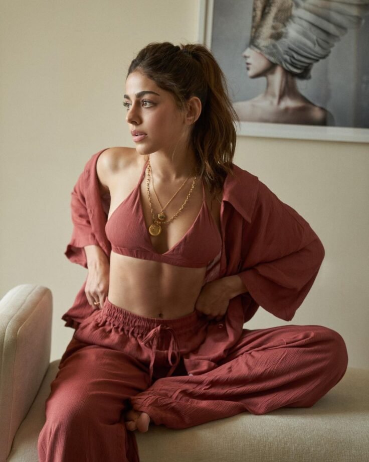 जवानी जानेमन” की इस अभिनेत्री का ये फोटोशूट आपको कर देगा पागल, देखें क्या हैं खास !