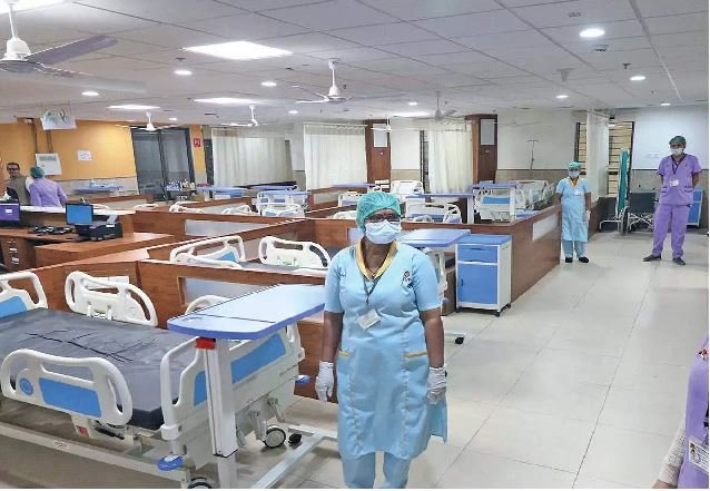 कोरोन से निपटने के लिए हुई मॉकड्रिल, देंखें अस्पतालों से आई तस्वीरें