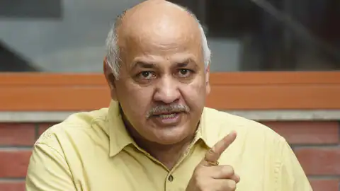 दिल्ली शराब नीति मामला : मनीष सिसोदिया की मुश्किलें बढ़ीं, CBI छापे के बाद अब ईडी ने दर्ज किया मनी लॉन्ड्रिंग का केस