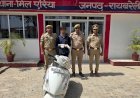 रायबरेली पुलिस ने 24 घंटे में चैन स्नैचिंग का खुलासा, एक नाबालिग समेत दो गिरफ्तार