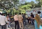 रायबरेली: सहजौरा के पास सड़क पर दबंगों का LIVE तांडव! लोडर लगाकर रोकी कार, परिवार को लाठी-डंडों से पीटा