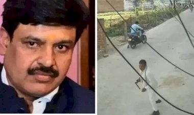 मिर्जापुर में फिल्मी अंदाज़ में शूटआउट  वकील को घर के सामने दी भयानक मौत