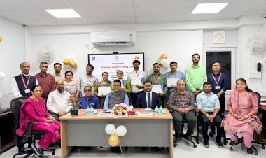 पोस्टमास्टर जनरल कृष्ण कुमार यादव ने रेल डाक सेवा, अहमदाबाद में डिविजनल लेवल ट्रेनिंग सेंटर का किया उद्घाटन*