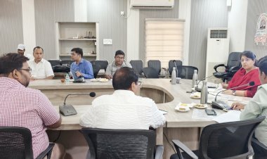 रायबरेली-डीएम की अध्यक्षता में जनपद में सुचारू विद्युत आपूर्ति सुनिश्चित कराने हेतु बैठक सम्पन्न