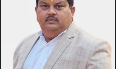 सरकार हम पर दया करे: दूसरों की जिंदगी बचाने वाले स्वास्थ्यकर्मी खुद स्वास्थ्य सुरक्षा से वंचित
