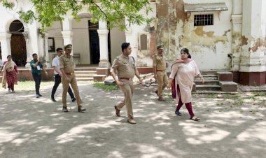 डीएम-एसपी ने विभिन्न परीक्षा केंद्रों का किया निरीक्षण, 11 परीक्षा केंद्रों पर सम्पन्न