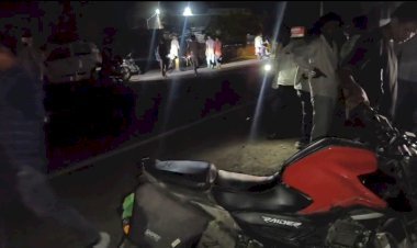 रायबरेली में तेज रफ्तार कार और बाइक की भिड़ंत, युवक गंभीर
