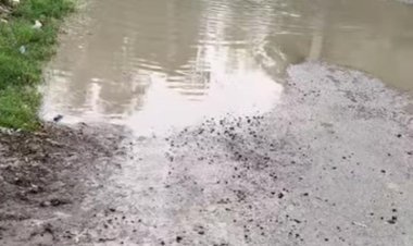 रायबरेली-राहगीर ने संपर्क मार्ग की बदहाल स्थिति का वीडियो सोशल मीडिया पर किया वायरल, शीघ्र मरम्मत की करी गुजारिश