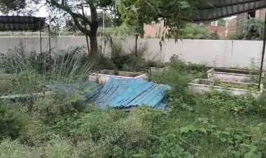 रायबरेली-ऐहार गांव के सचिव की अनदेखी से बदहाल हो गया RRC सेंटर,धन का दुरुपयोग