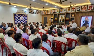 रायबरेली विश्वकर्मा समाज की सामाजिक चिंतन बैठक संपन्न