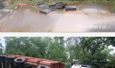 रायबरेली डम्पर ने पिकअप में मारी जोरदार टक्कर, टक्कर के बाद दोनों वाहन मार्ग किनारे पलटे