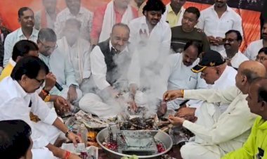 रायबरेली में राहुल गांधी के खिलाफ भाजपा का प्रदर्शन, मंत्री दिनेश प्रताप सिंह ने किया सद्बुद्धि हवन
