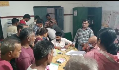 रायबरेली-मवेशी से टकराकर बाइक सवार तीन घायल, हालत गंभीर